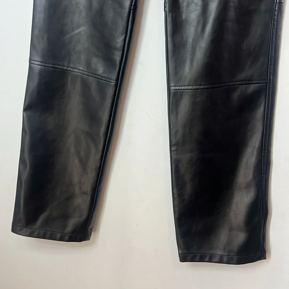 GAP Women’s Black Cargo Straight‎ Leg Faux Leather High Rise Pants Size 25